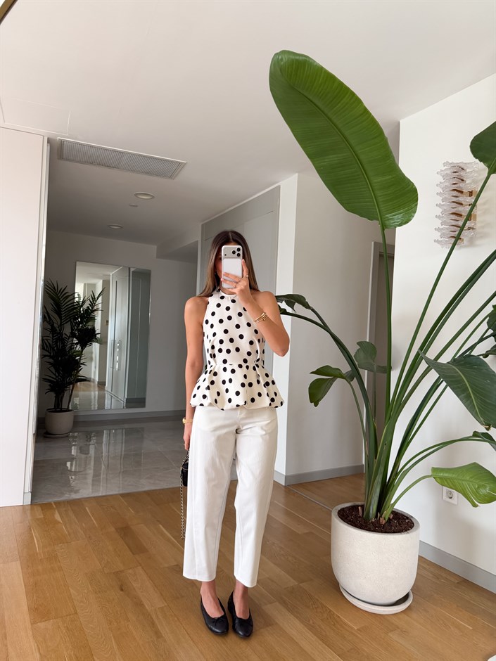 Halter Yaka Sırt Dekolteli Puantiyeli Volanlı Bluz-Ekru