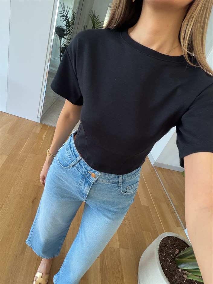 Heleni Belden Oturmalı Tişört - Siyah