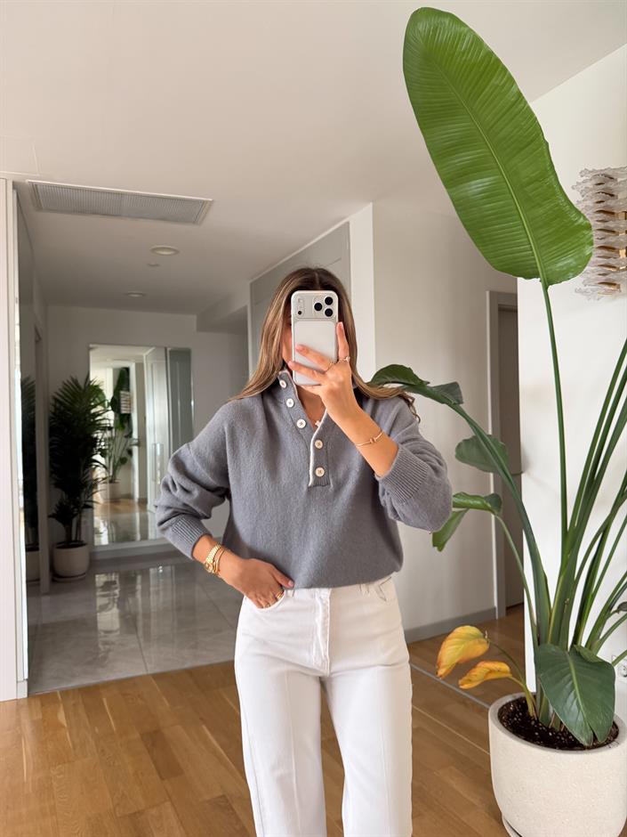 İki Patlı Düğmeli Kazak - Gri