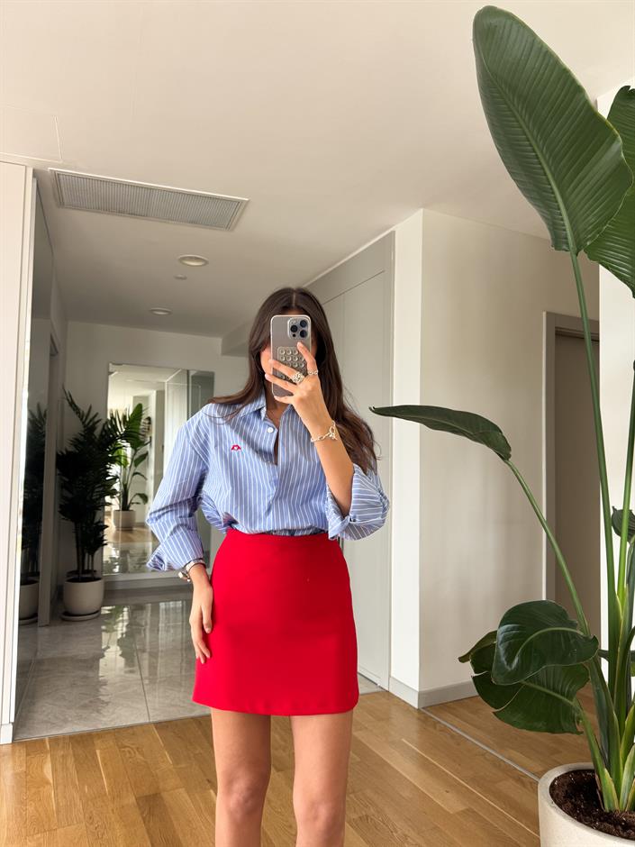 Kalp Nakışlı Mavi Çizgili Gömlek