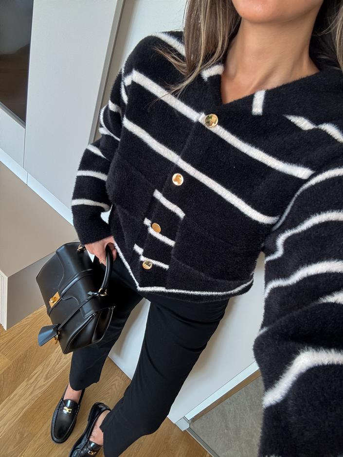 Kapüşonlu Ekru Çizgili Tüylü Hırka