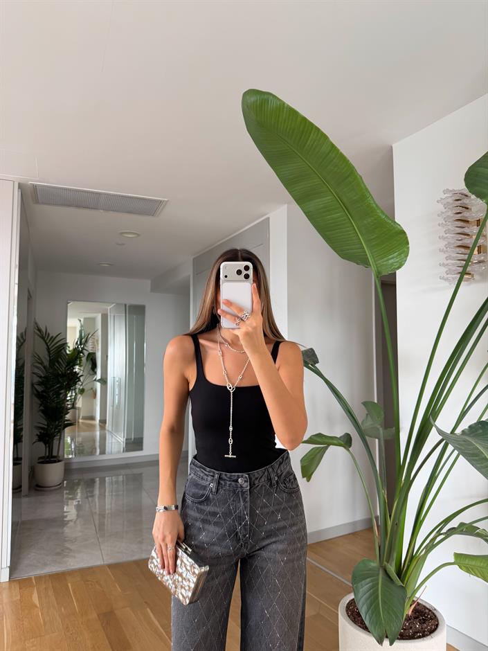 Kare Yaka Askılı Bodysuit - Siyah