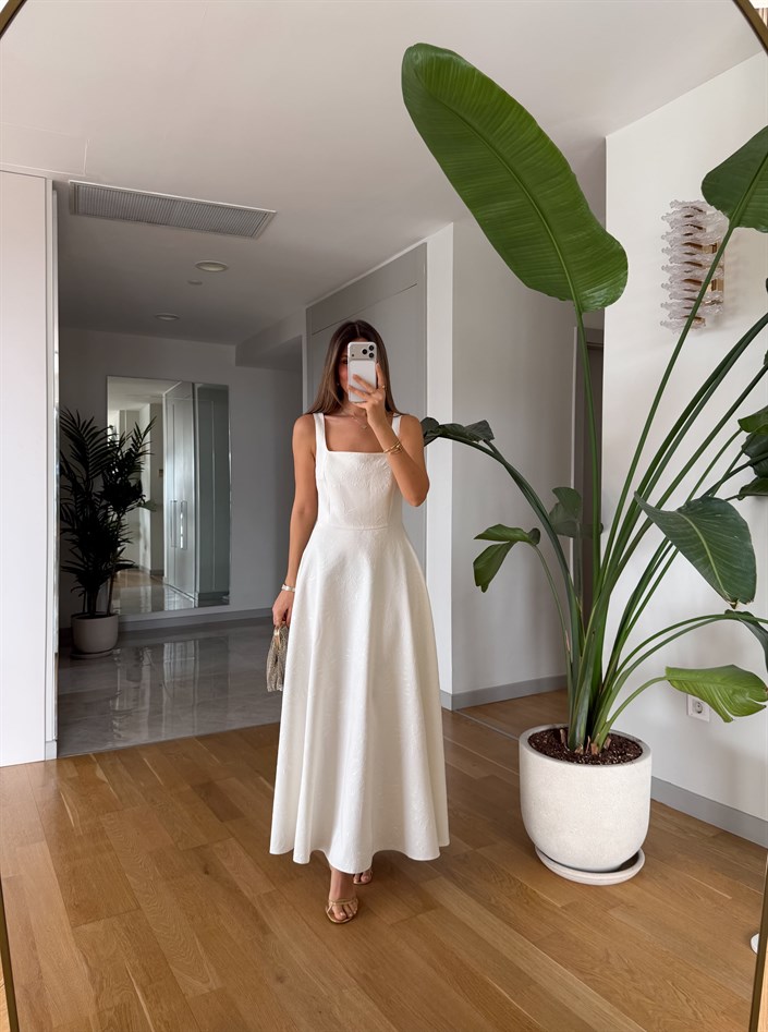 Kare Yaka Jakarlı Midi Elbise - Ekru