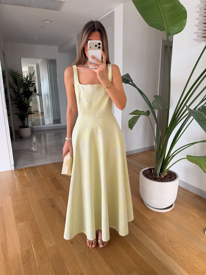 Kare Yaka Jakarlı Midi Elbise - Sarı