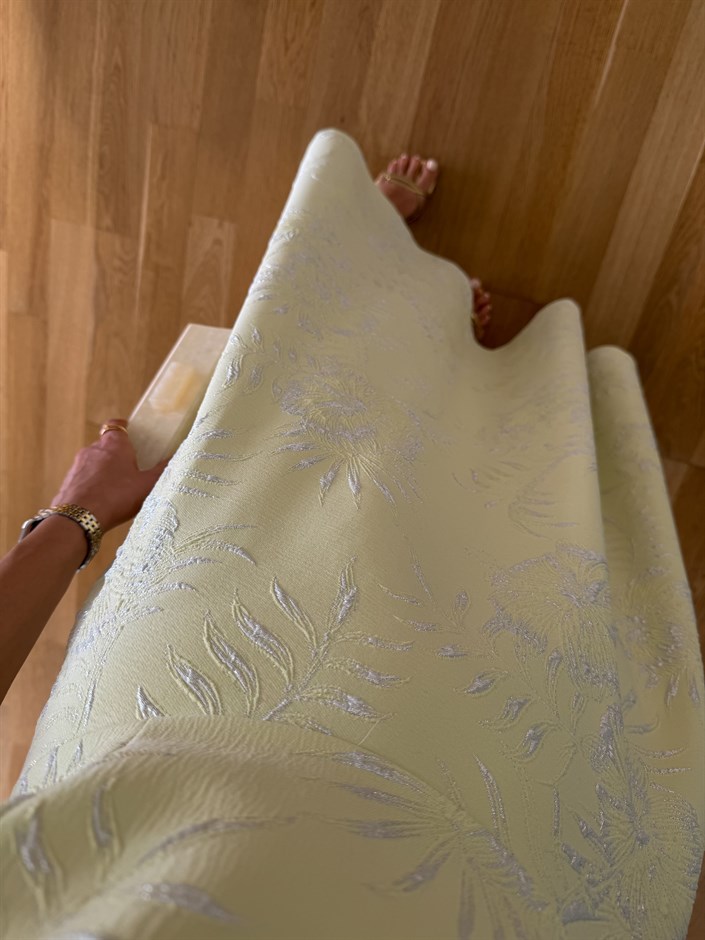 Kare Yaka Jakarlı Midi Elbise - Sarı