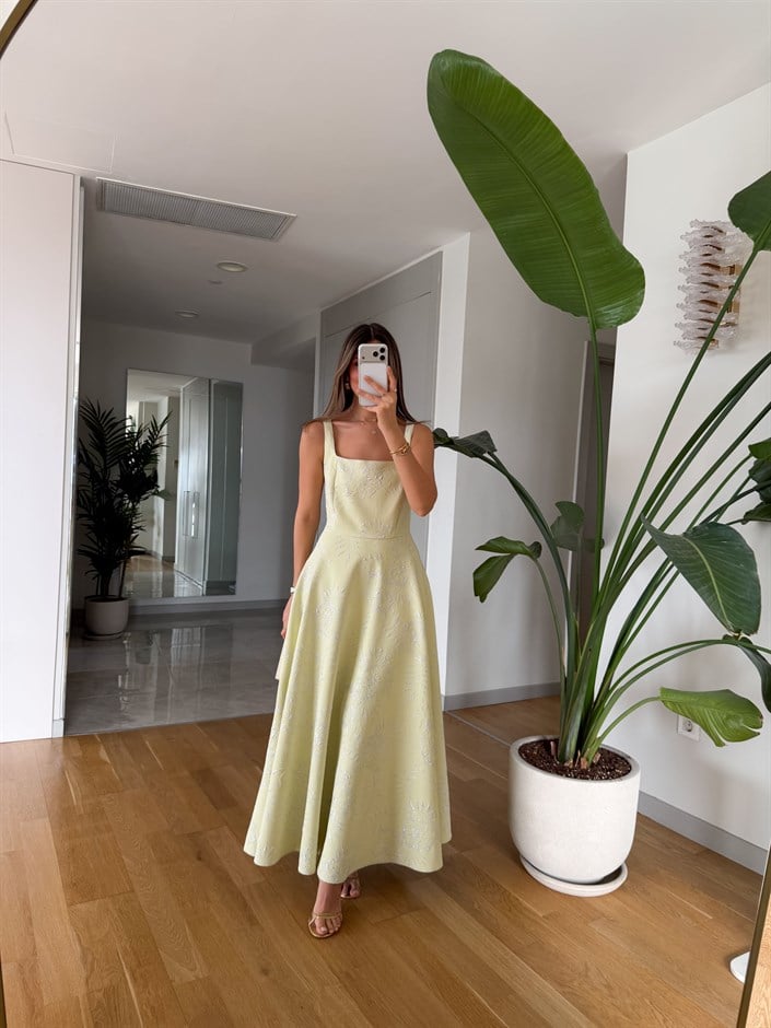 Kare Yaka Jakarlı Midi Elbise - Sarı