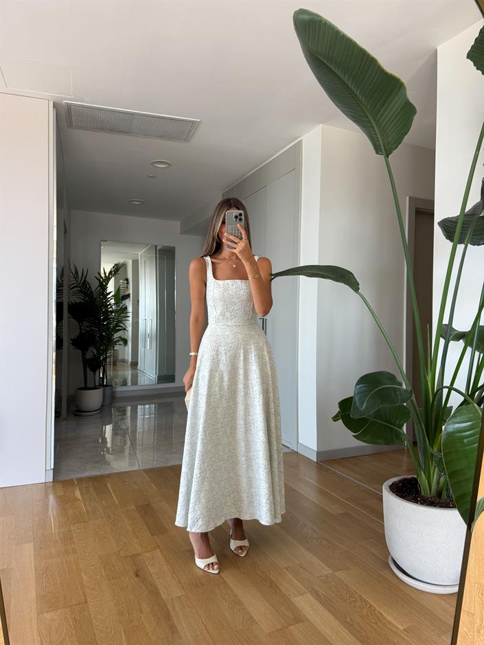 Kate Üzeri Sim Nakışlı İthal Elbise - Mavi