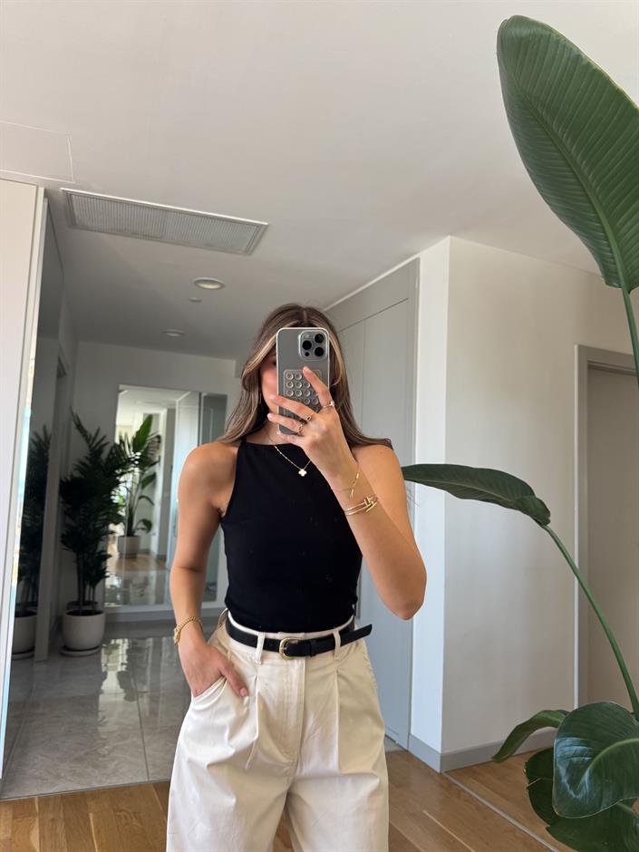 Kayık Yaka Qu Atlet - Siyah