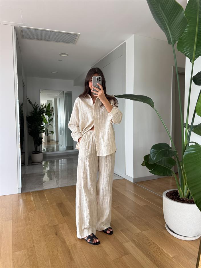 Kendiliğinden Desenli Gömlek Pantolon Takım