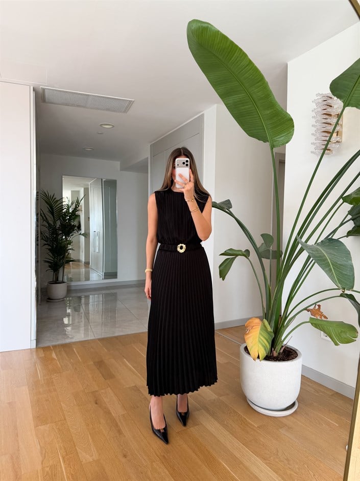 Kendinden Kemerli Piliseli Elbise - Siyah