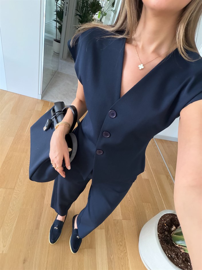 Kinsey Üç Düğmeli Yelek - Lacivert