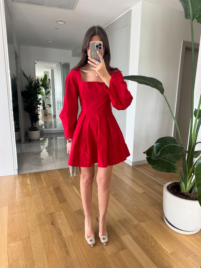 Kırmızı Balon Kol Pileli Elbise