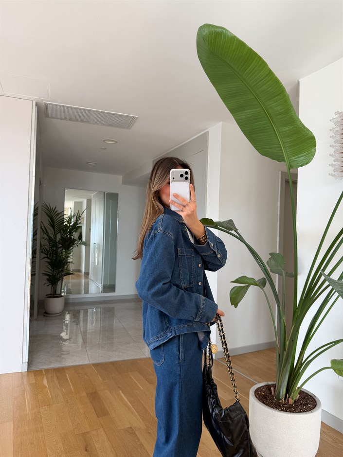 Kontrast Dikişli Denim Gömlek 