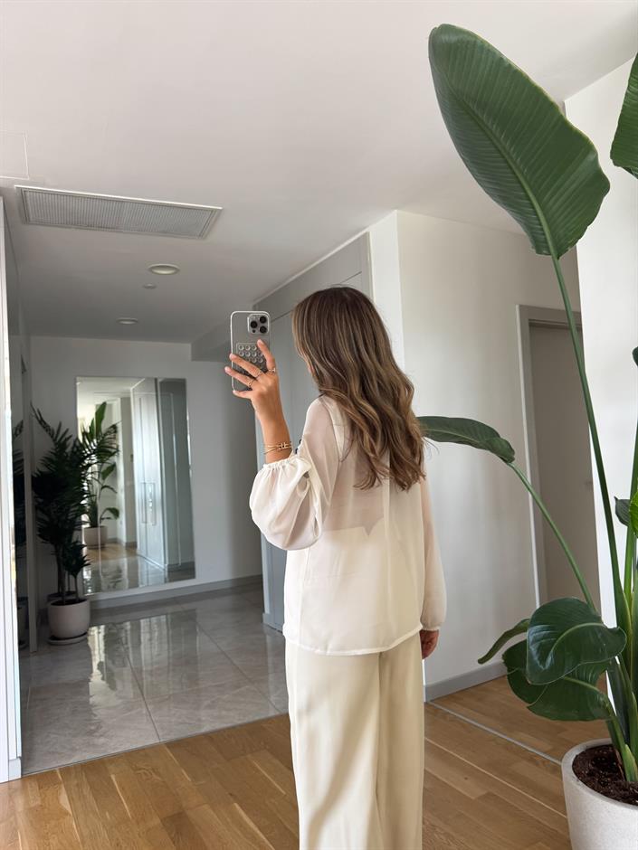 Kontrast Dikişli Ekru Şifon Bluz