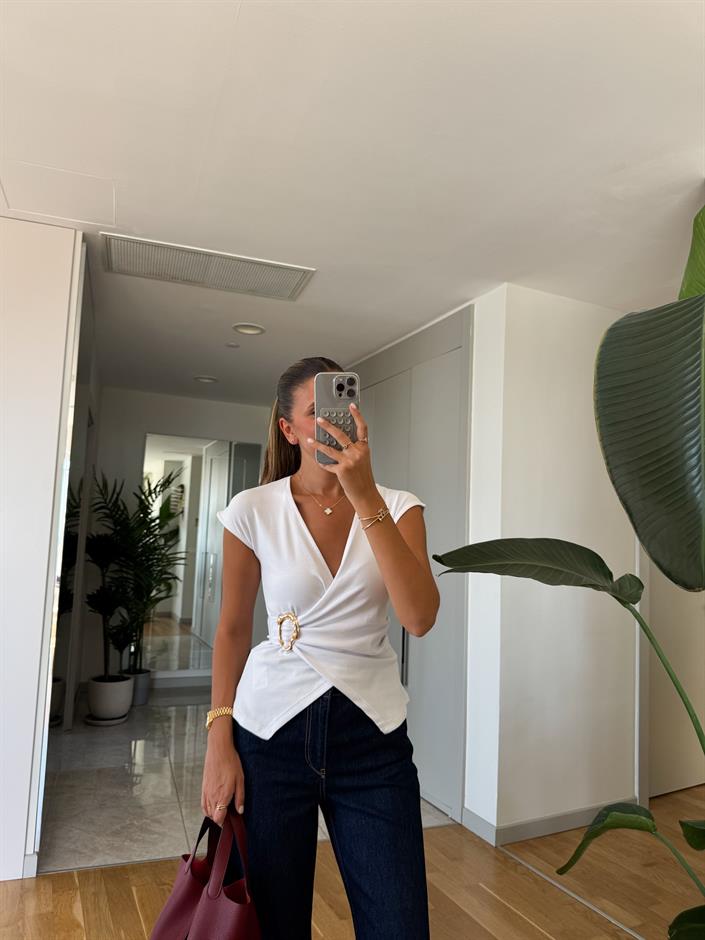 Kruvaze Tokalı Basic Bluz - Beyaz