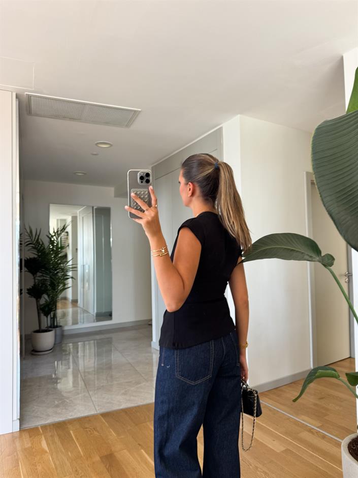 Kruvaze Tokalı Basic Bluz - Siyah