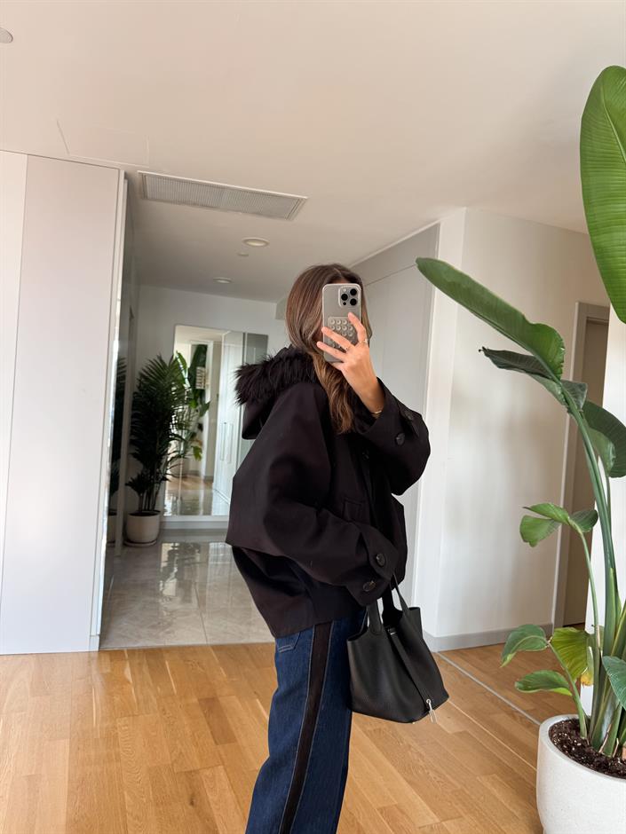 Kürk Kapüşonlu Parka - Siyah