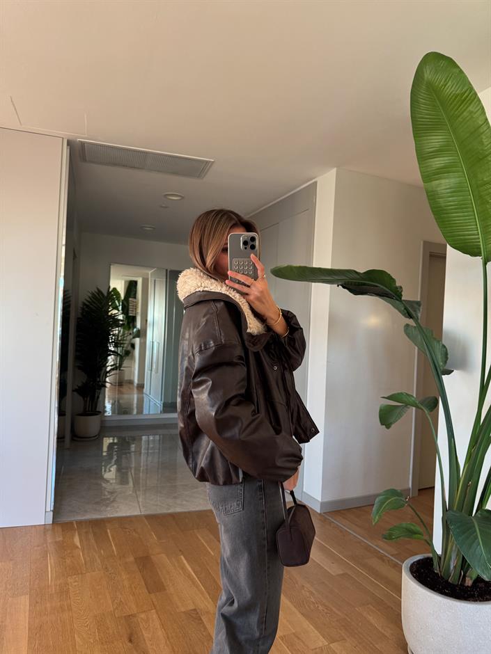 Liora Kürk Yakalı Mont - Koyu Kahve