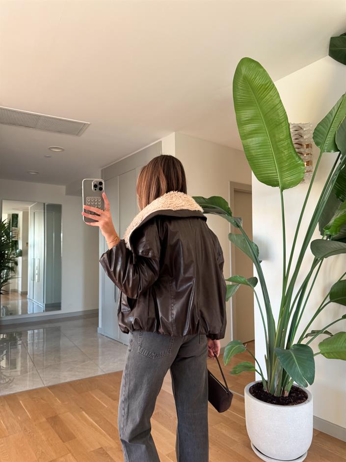 Liora Kürk Yakalı Mont - Koyu Kahve