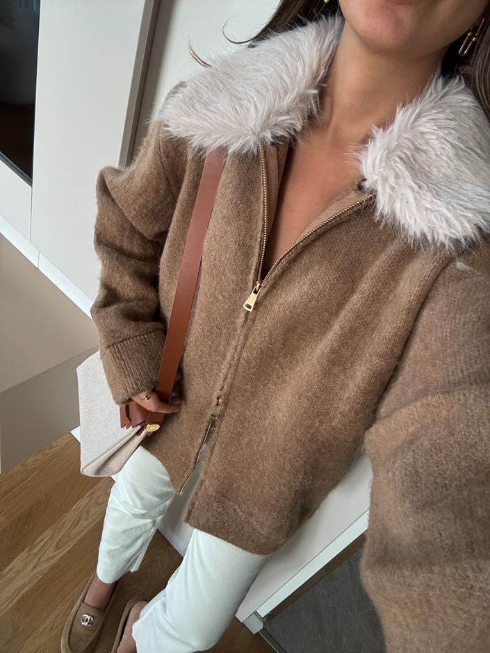 Kürk Yakalı Şardonlu Hırka - Deve Tüyü