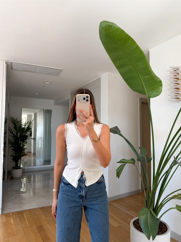 Larisa Dantelli Atlet - Ekru