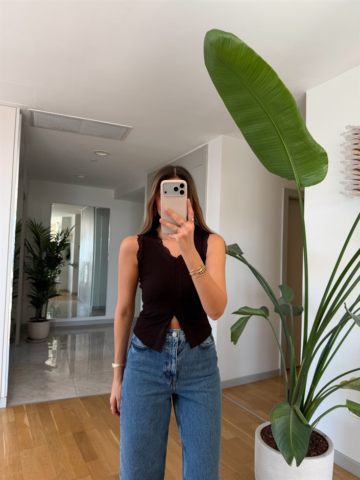 Larisa Dantelli Atlet - Kahve