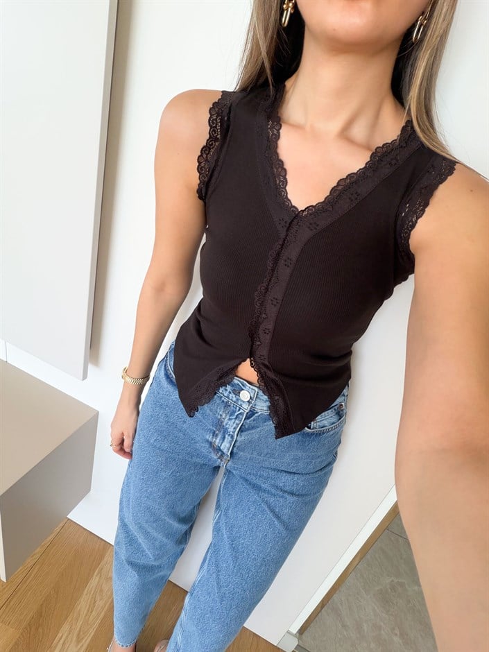 Larisa Dantelli Atlet - Kahve