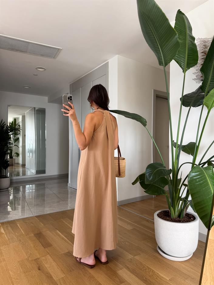 Lexi Halter Yaka Keten Görümlü Midi Elbise- Camel