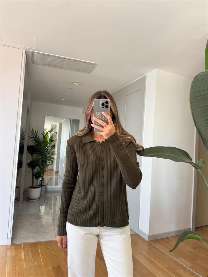 Lia Polo Yaka Düğmeli Hırka - Haki 