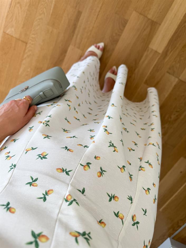 Limon Desenli Kare Yaka Elbise