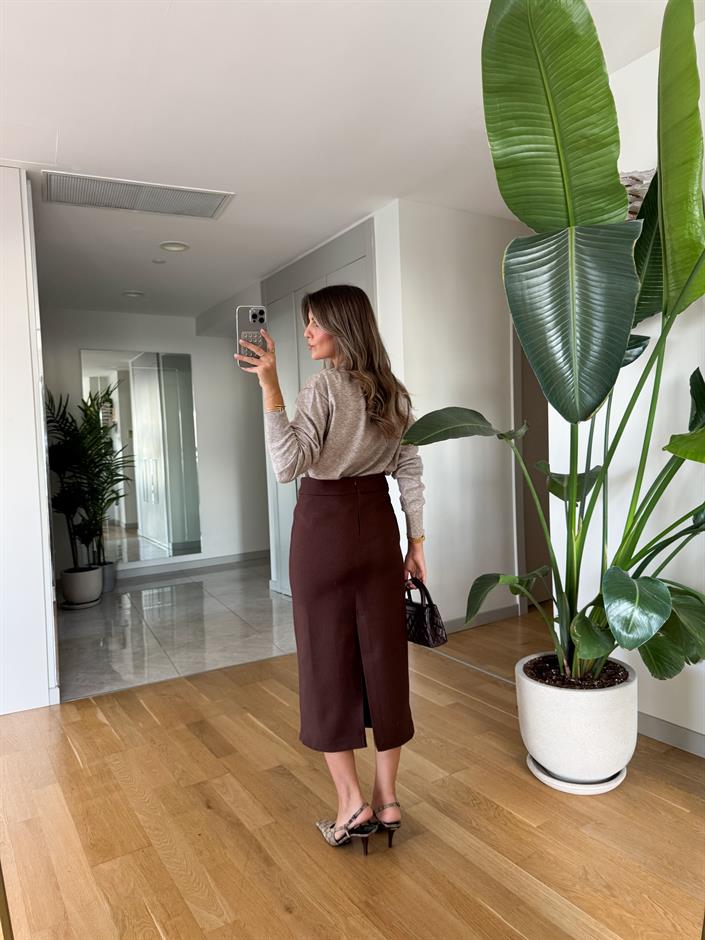 Lora Arka Yırtmaçlı Kalem Etek - Kahve