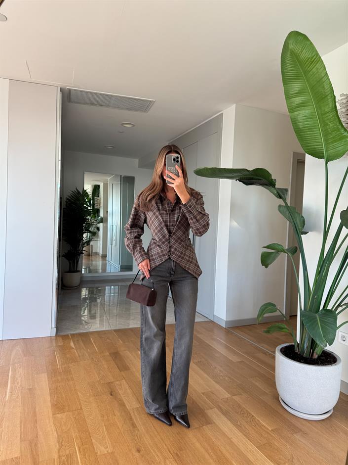 Lora Düz Kesim Jean - Gri