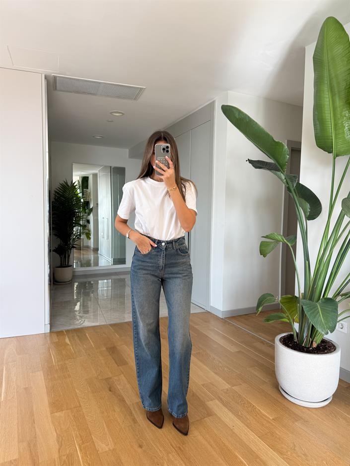 Marly Straight Kesim Jean - Eskitme Mavi 