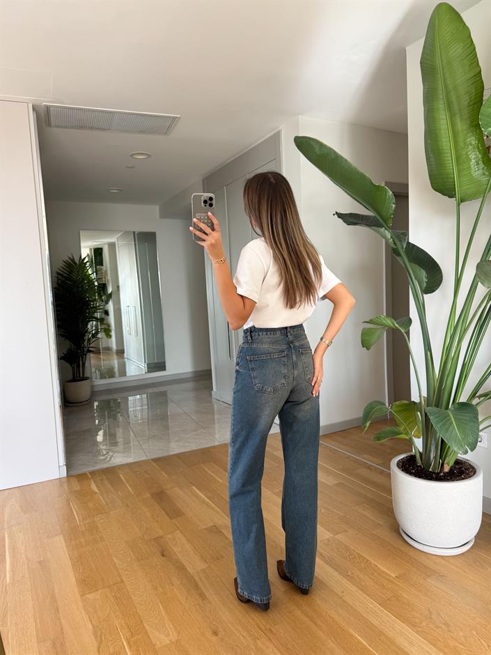 Marly Straight Kesim Jean - Eskitme Mavi 