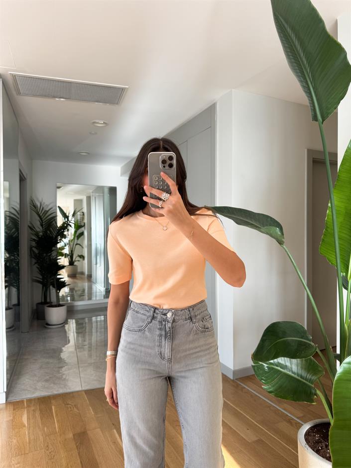 Massimo Bisiklet Yaka Tişört-Yavruağzı