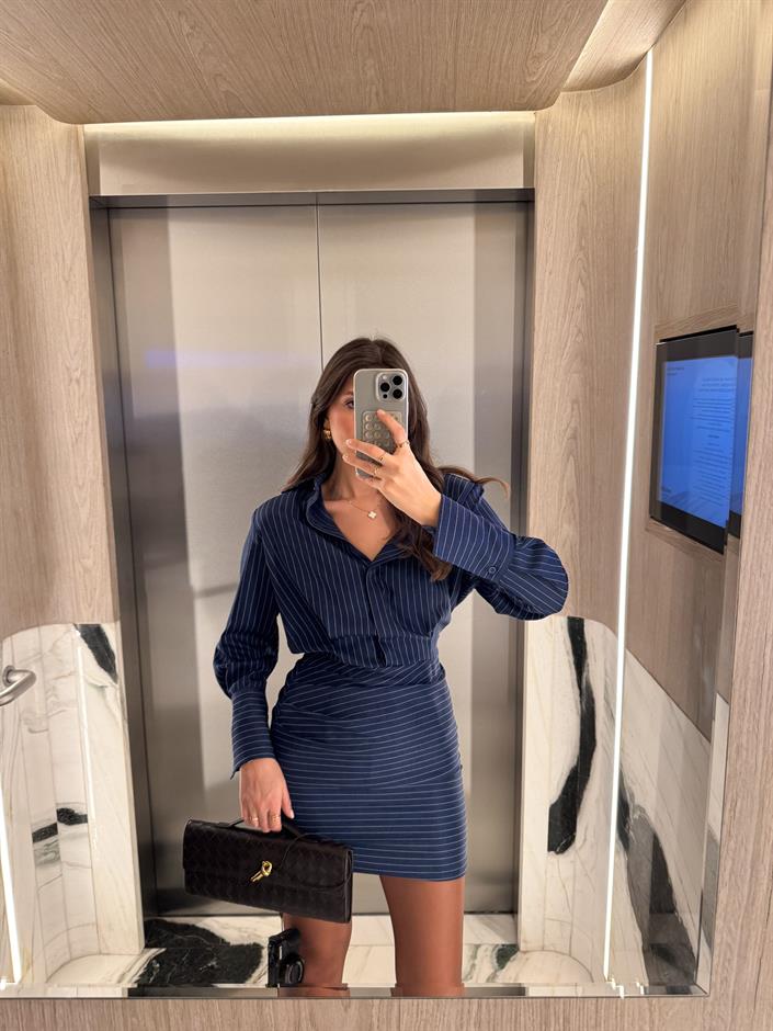 MERVE AKSOY Özel Seri Lacivert Çizgili Elbise