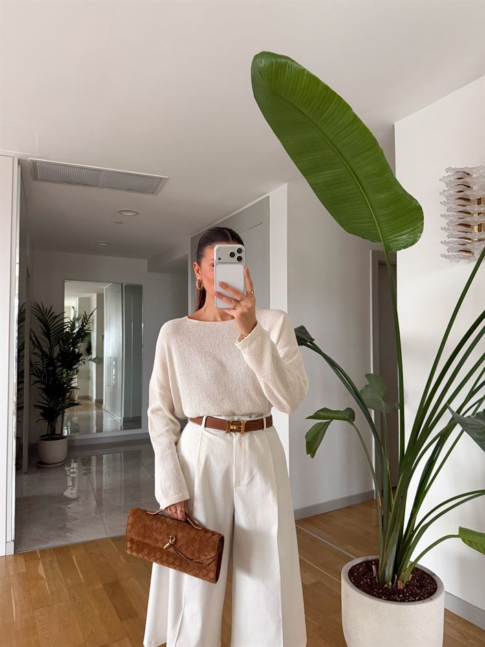 Noemi Geniş Yakalı Triko - Ekru