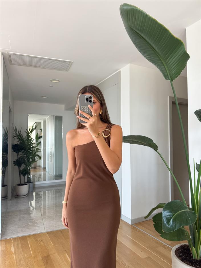 Omzu Gold Tokalı Elbise - Kahverengi