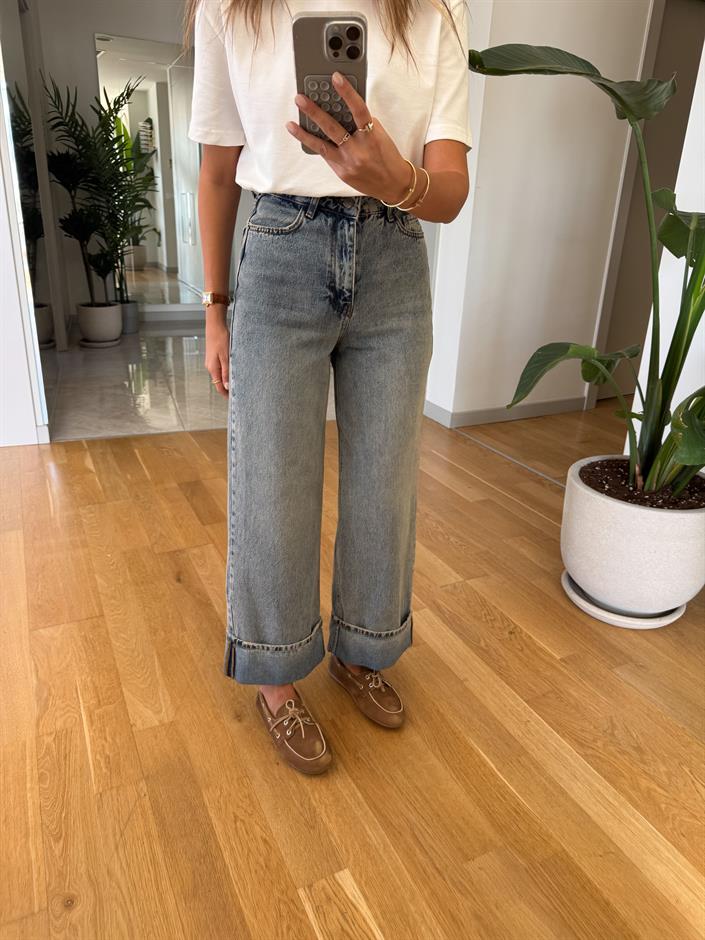 Paçası Katlı Yüksek Bel Jean - Yıkamalı Mavi  