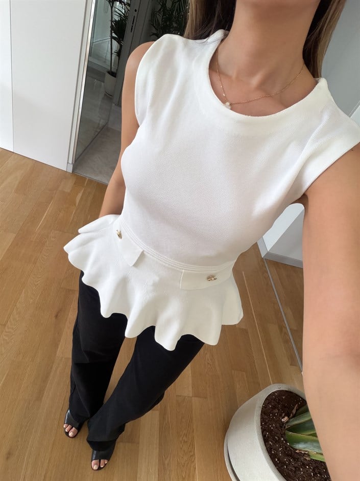 Peplum Gold Düğmeli Triko - Beyaz