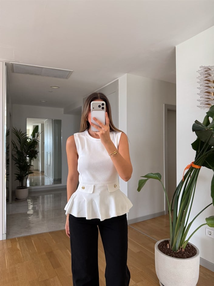 Peplum Gold Düğmeli Triko - Beyaz