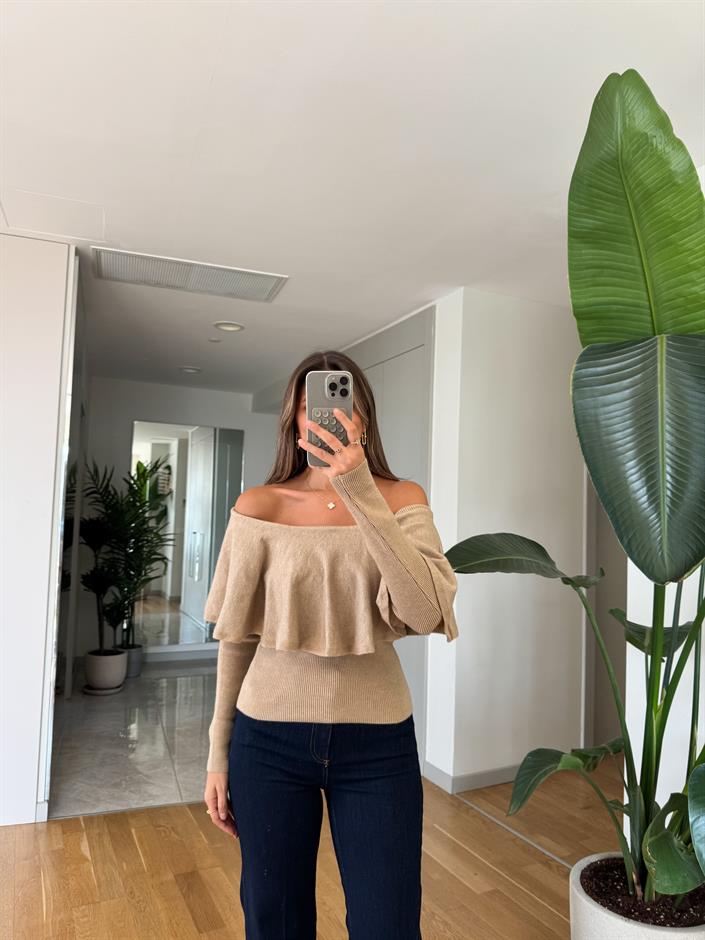 Pileli Yaka Triko Kazak - Bej 