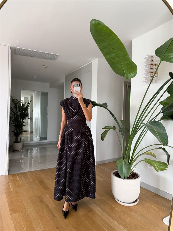 Puantiyeli Belden Oturmalı Elbise - Siyah 