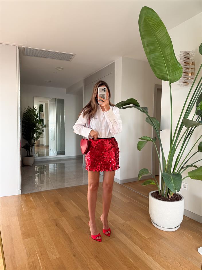 Pullu İçi Şortlu Etek - Kırmızı