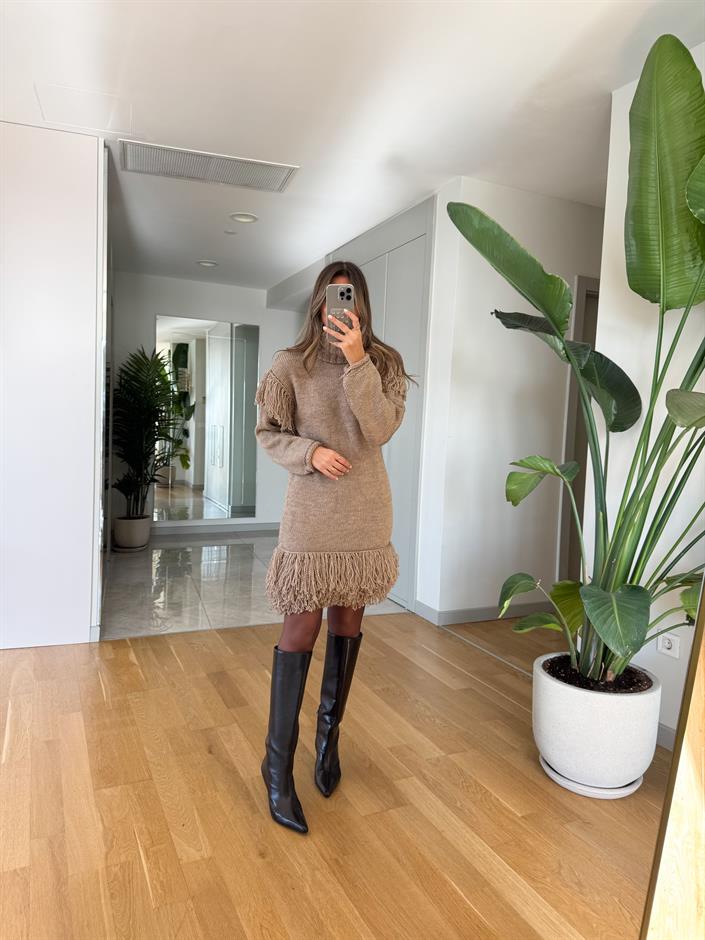 Püsküllü Triko Elbise - Vizon 