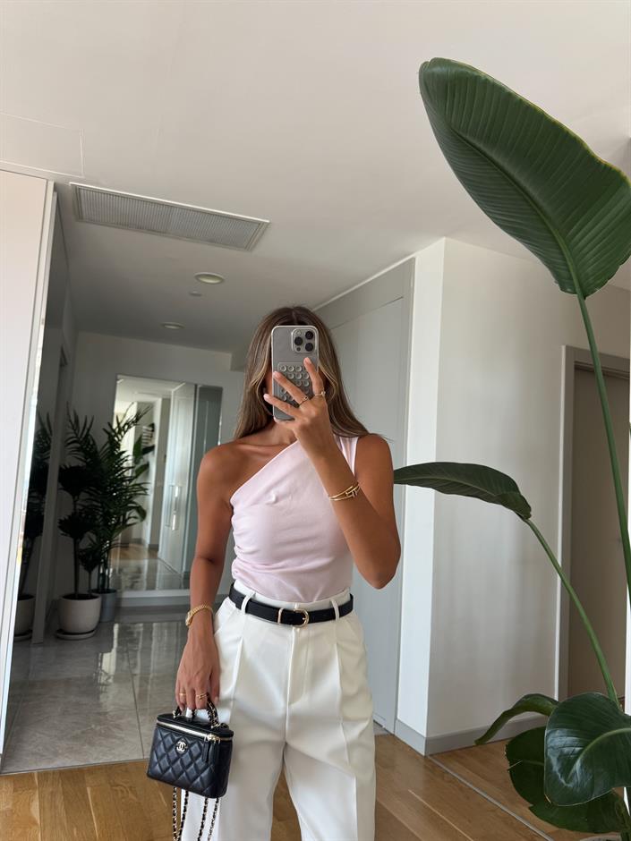 Qu Asimetrik Yaka Drapeli Bluz - Toz Pembe