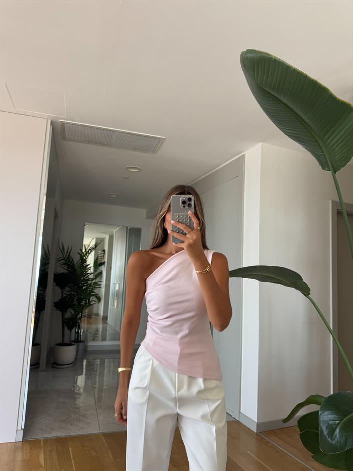 Qu Asimetrik Yaka Drapeli Bluz - Toz Pembe