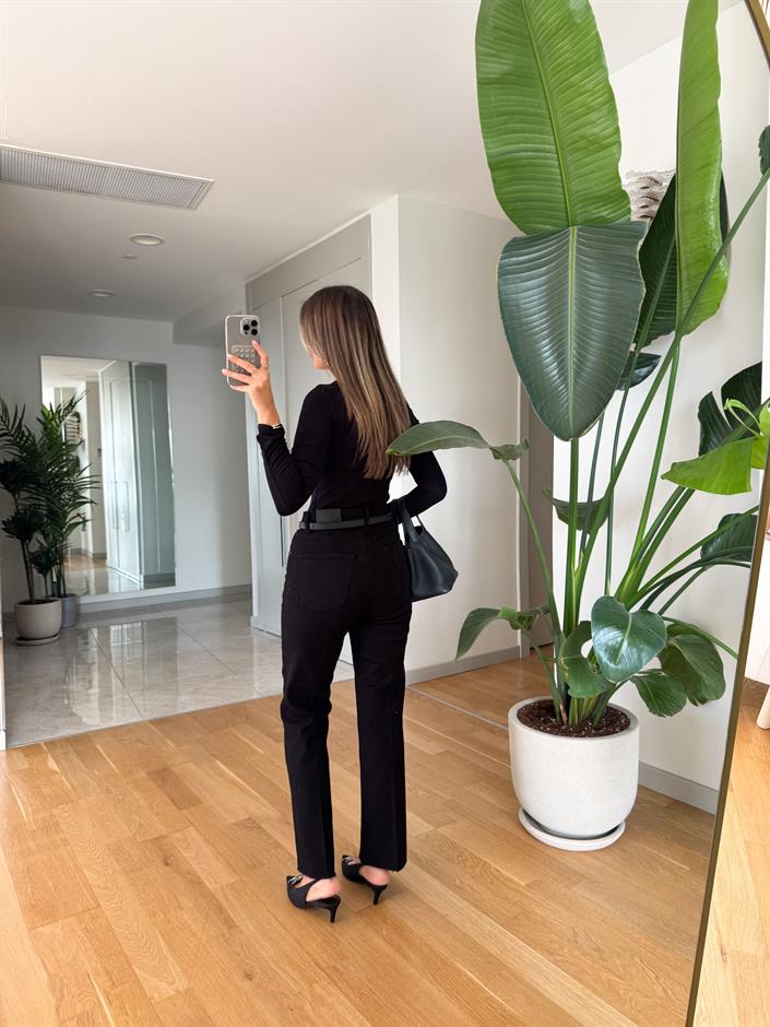 Reina Straight Kesim Jean - Siyah