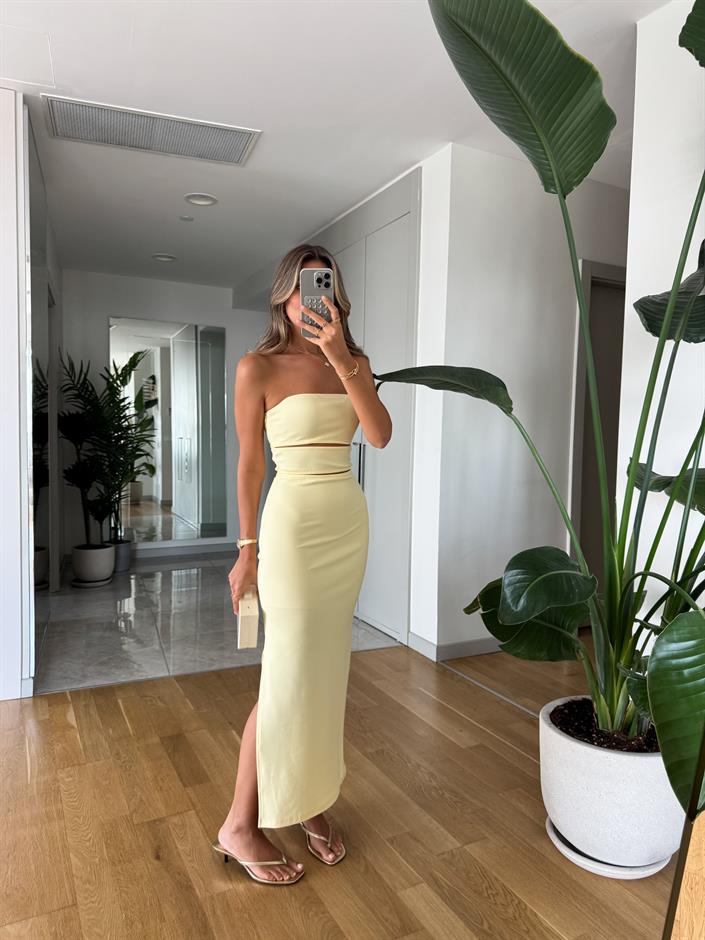 Sandra Dekolteli Detaylı Straplez Elbise - Sarı