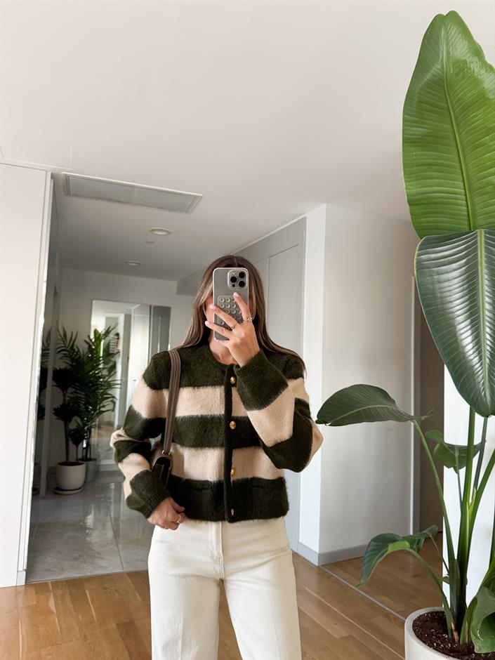 Şardonlu Gold Düğmeli Çizgili Hırka - Haki